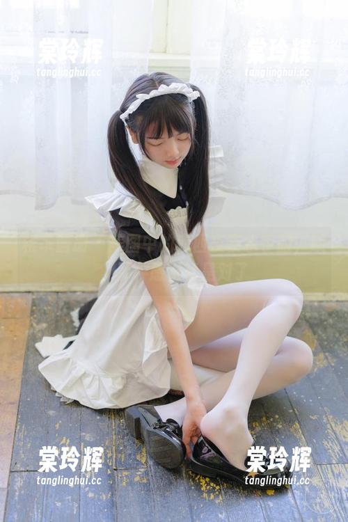 稚乖画册-赤西夜夜 稚乖画册 - 美图中的赤西夜夜水手服,哦,那种感觉就是对了