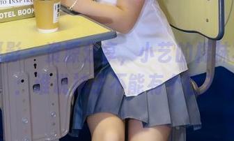 绮梦摄影 – 资源分享，小艺的棉袜写真集：谁说袜子不能有个性？