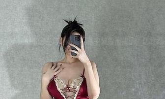 微密圈 – 醇子小姨的情绪在这组高清写真中流露出来了，让我忍不住多观望一下。