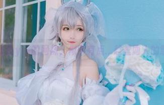 观看金鱼yui的网袜，似乎有点…趁虚而入的意味？
