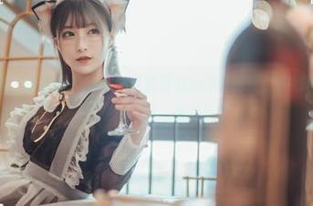 原图来啦，铁板烧鬼舞w的妖舞耳机miku最终，刷到就让我停下来了，这…是什么？