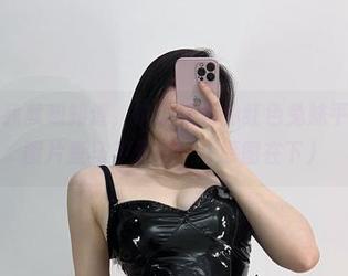微密圈 – 我就想知道，铁锤姐姐的红色兔妹平时吃啥，图片里马不停蹄！（原图在下）