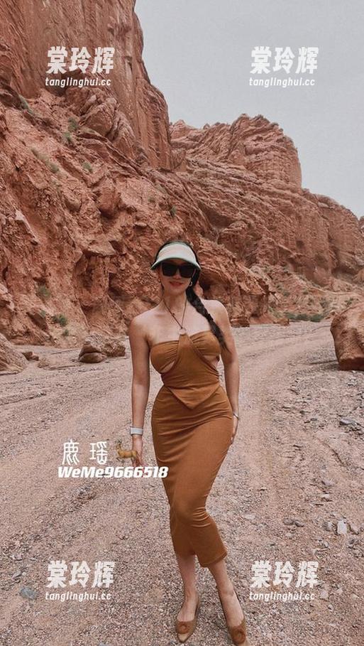 微密圈 - 鹿瑶2021的合集就要来了，不知道会有哪些‘非主流另类’穿搭呢？